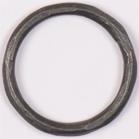 4,5cm rejäl o-ring i svart smide