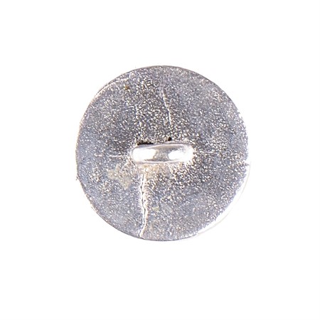 Silverpläterad knapp med fyrklöver baksida