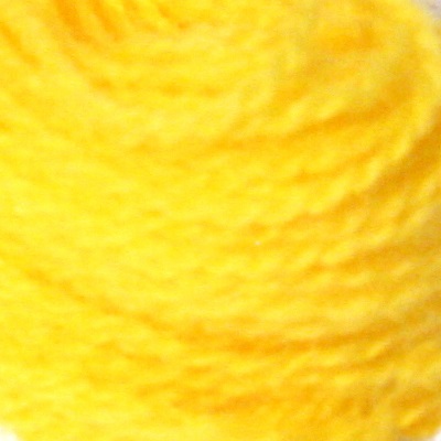 <img src="554.jpg" alt="25m bright yellow broderigarn av ull"/>